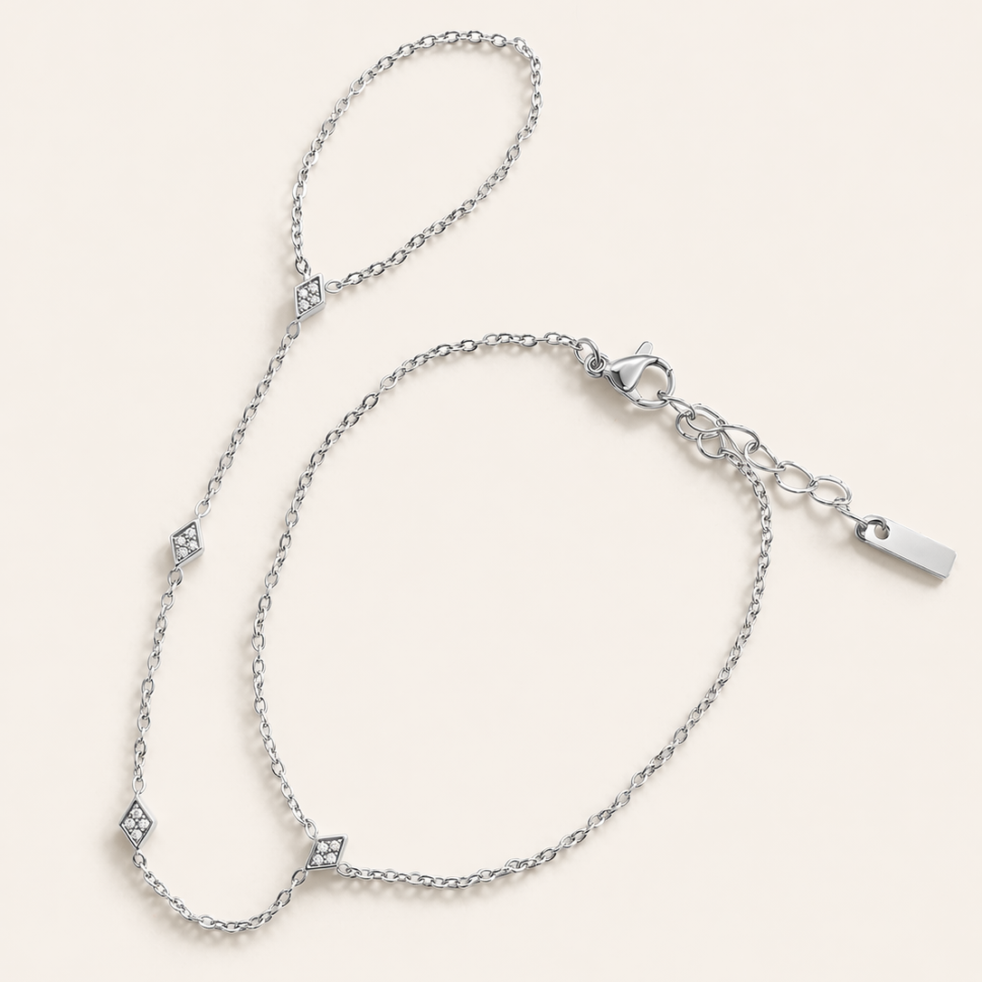 Virelle Crystal HandChain