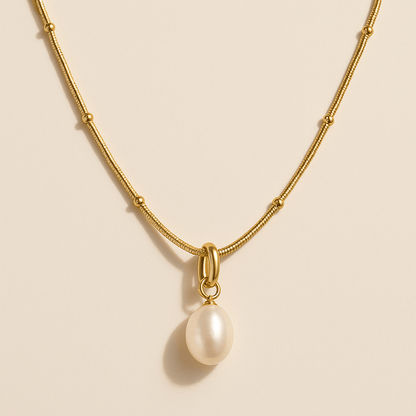 Isola Pearl Pendant Necklace