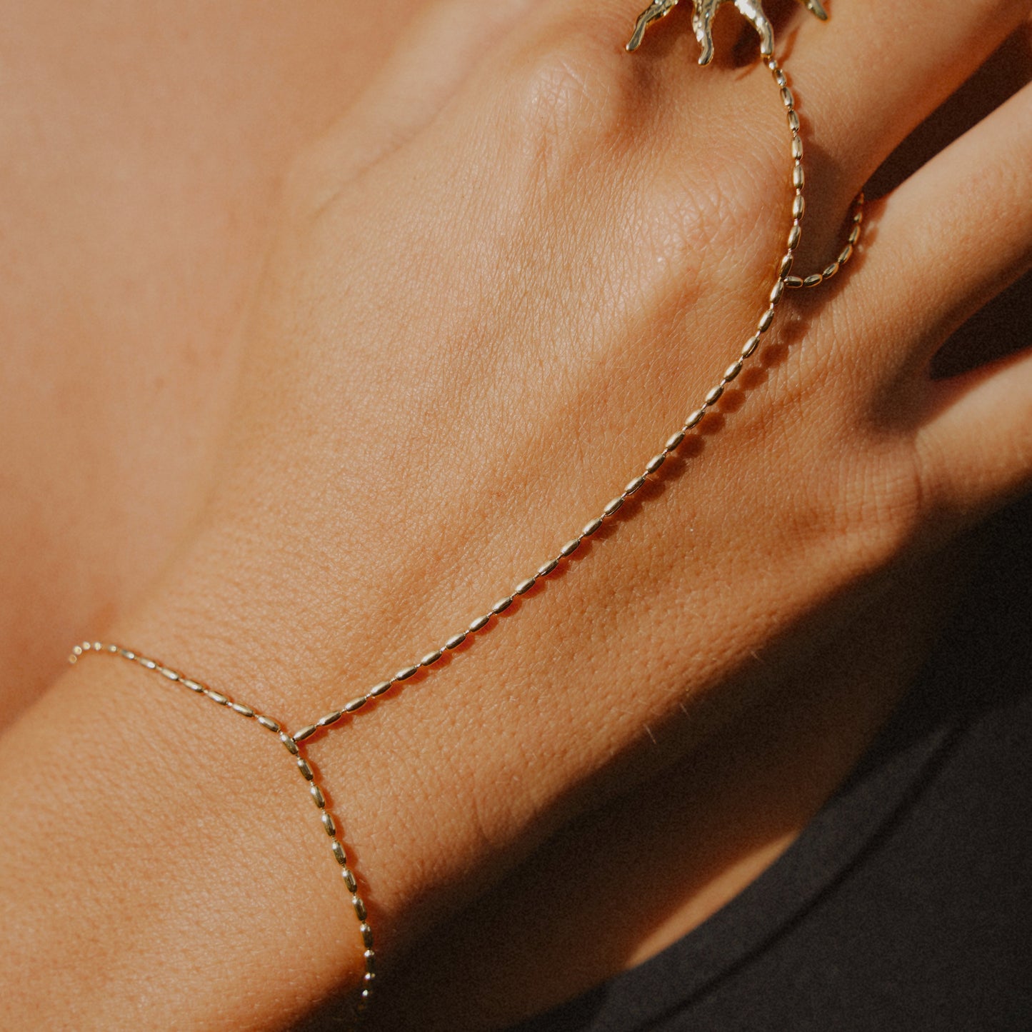 Moorea Handchain